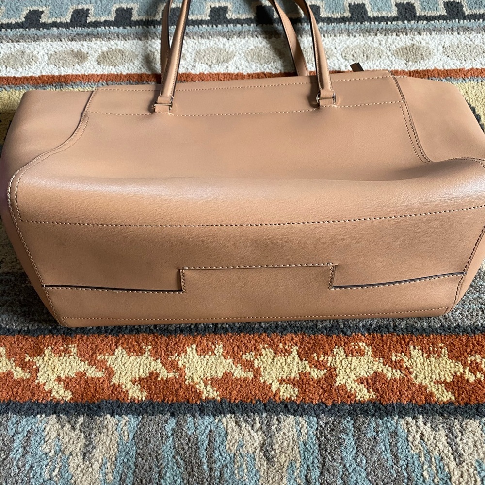 Tory Burch Tan Tote Bag - Picture 3 of 10